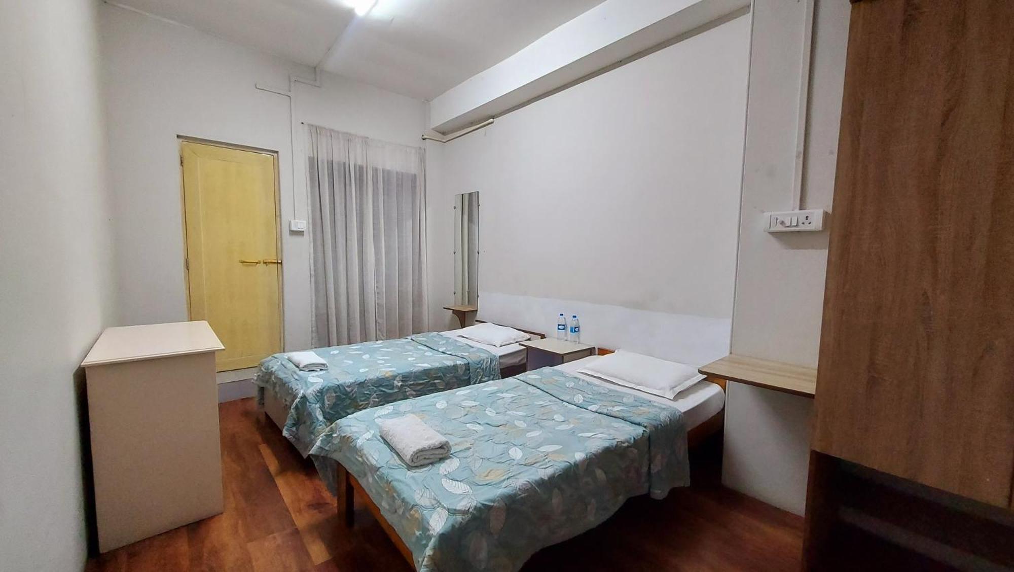 Hotel Dinthar Zara Āīzawl Exteriör bild