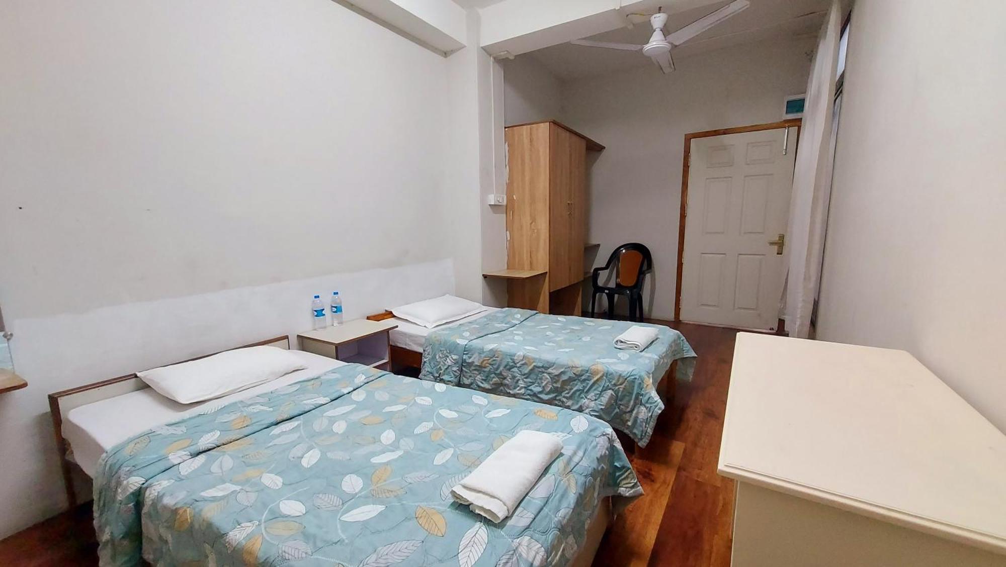 Hotel Dinthar Zara Āīzawl Exteriör bild