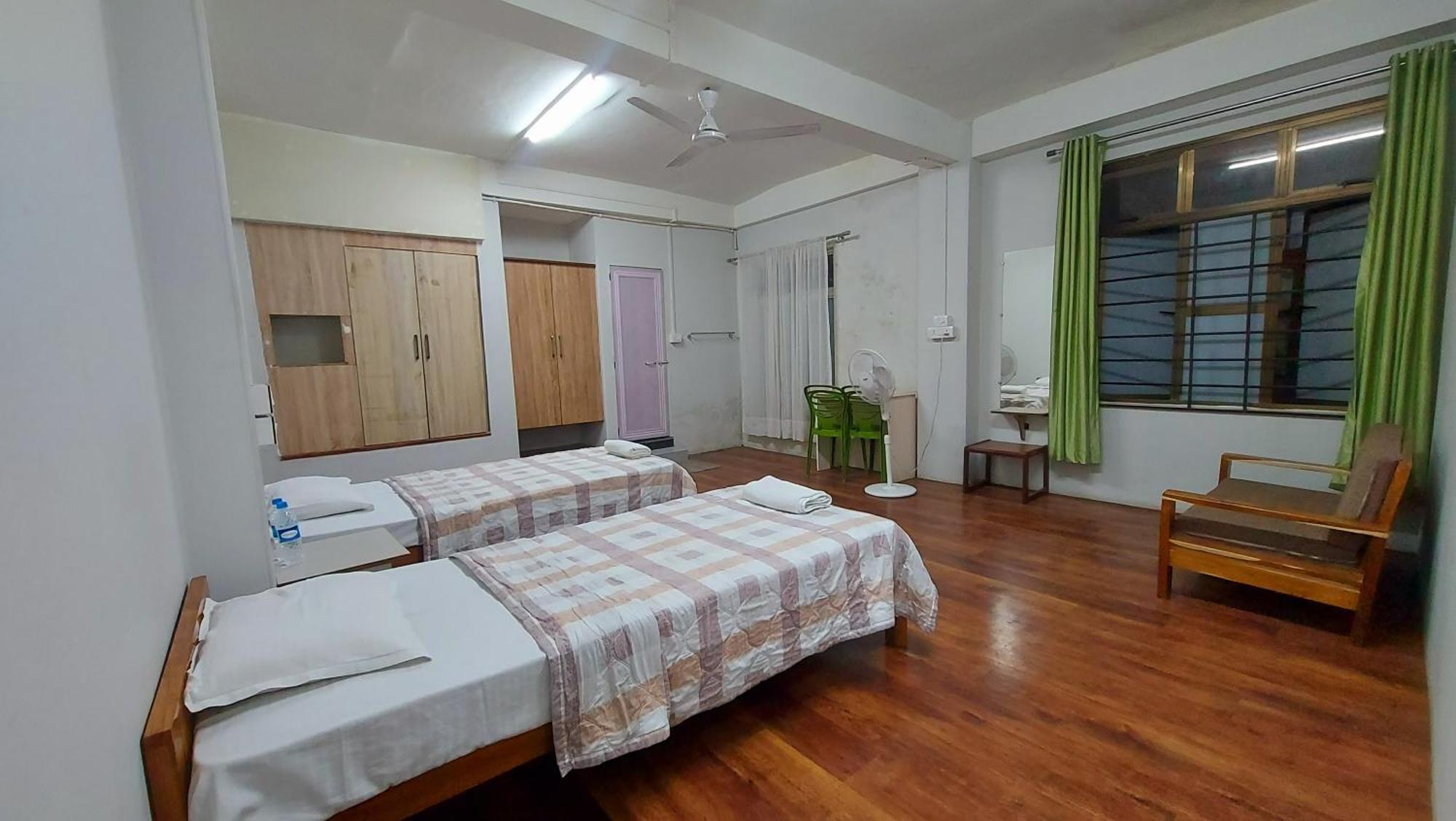 Hotel Dinthar Zara Āīzawl Exteriör bild